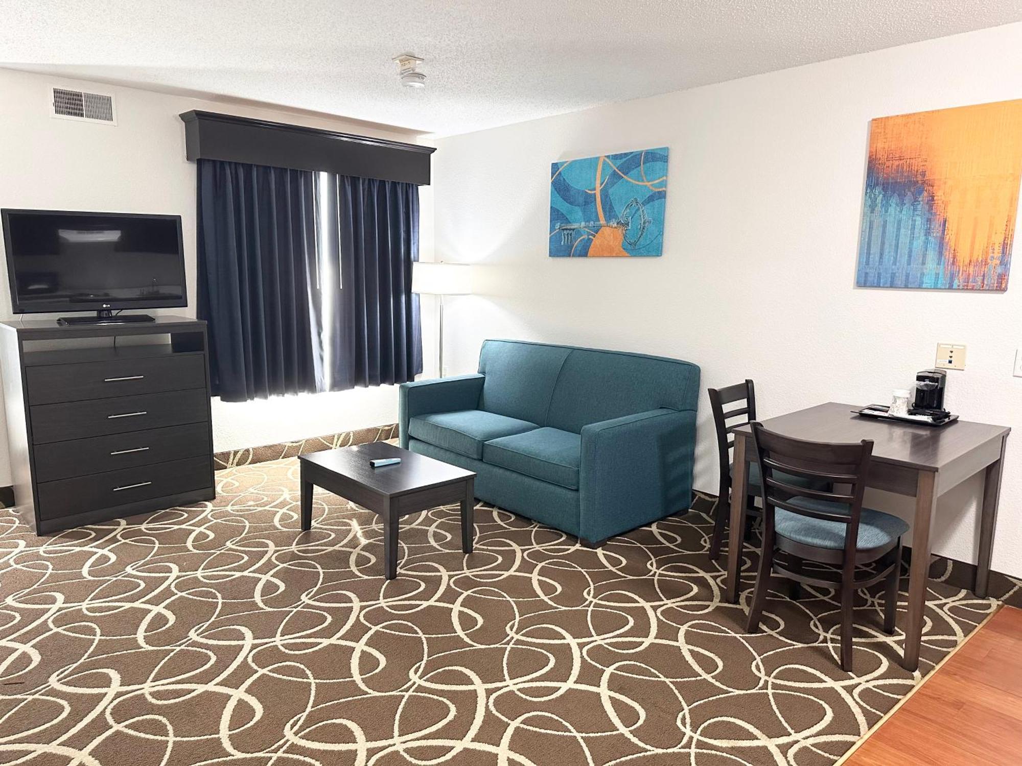 Mainstay Suites Madison Airport Extérieur photo