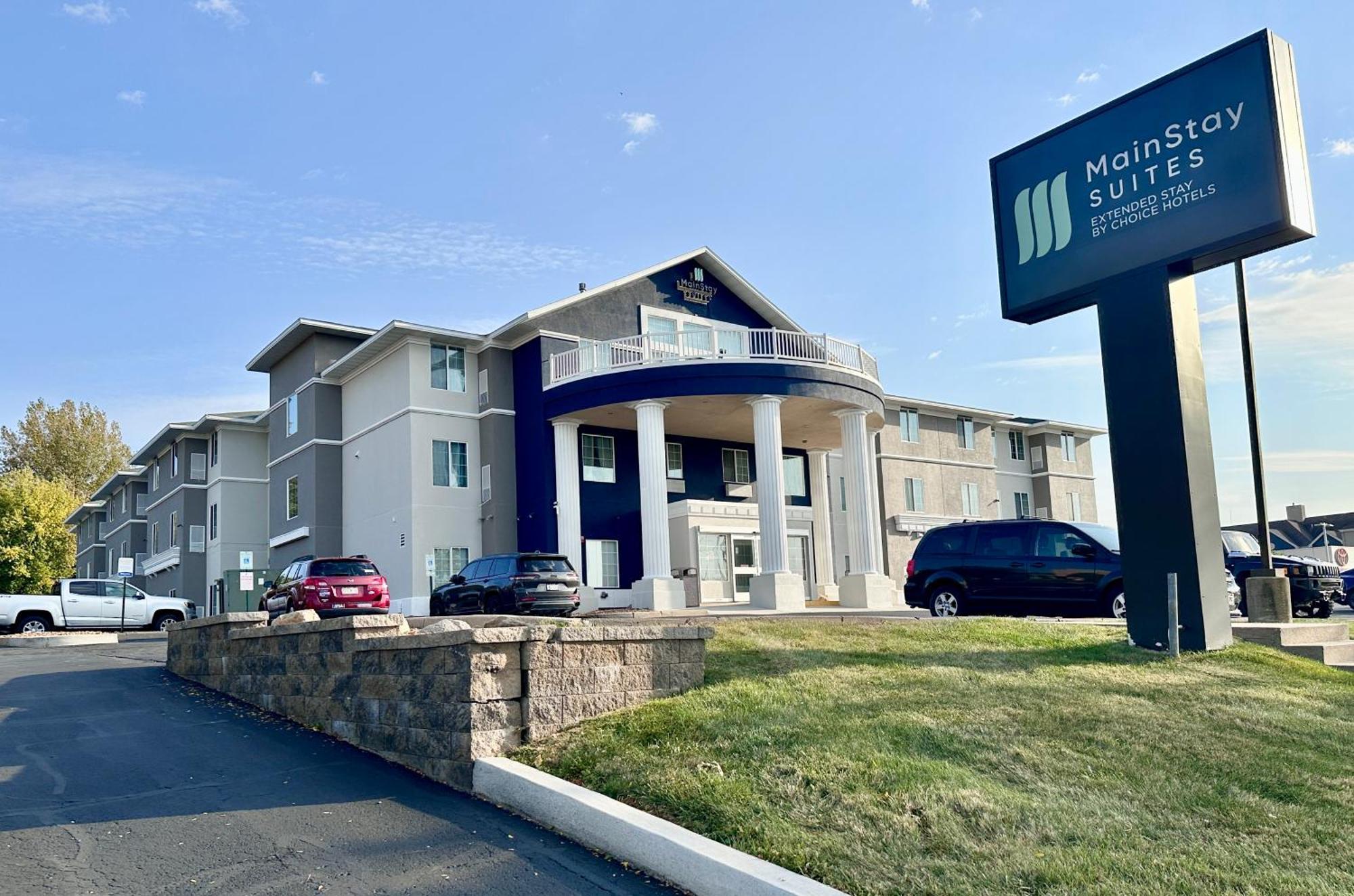 Mainstay Suites Madison Airport Extérieur photo